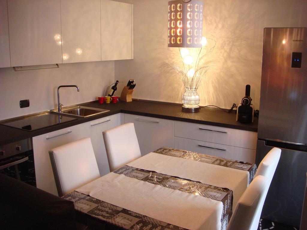 New Luxury Attic Santa Giulia Expo Διαμέρισμα Μιλάνο Δωμάτιο φωτογραφία